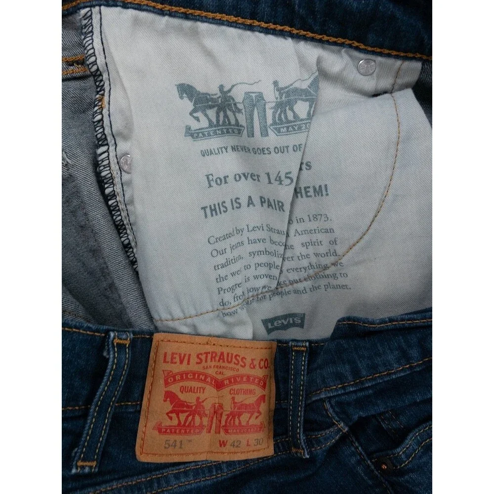 Levis 541 Jeans Mens 42x30 Actual 40x29 Blue Athletic Taper Stretch Distressed